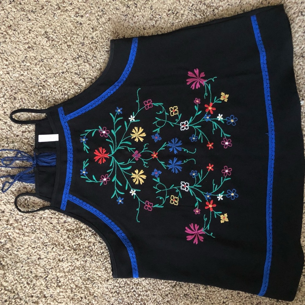 Embroidered crop top